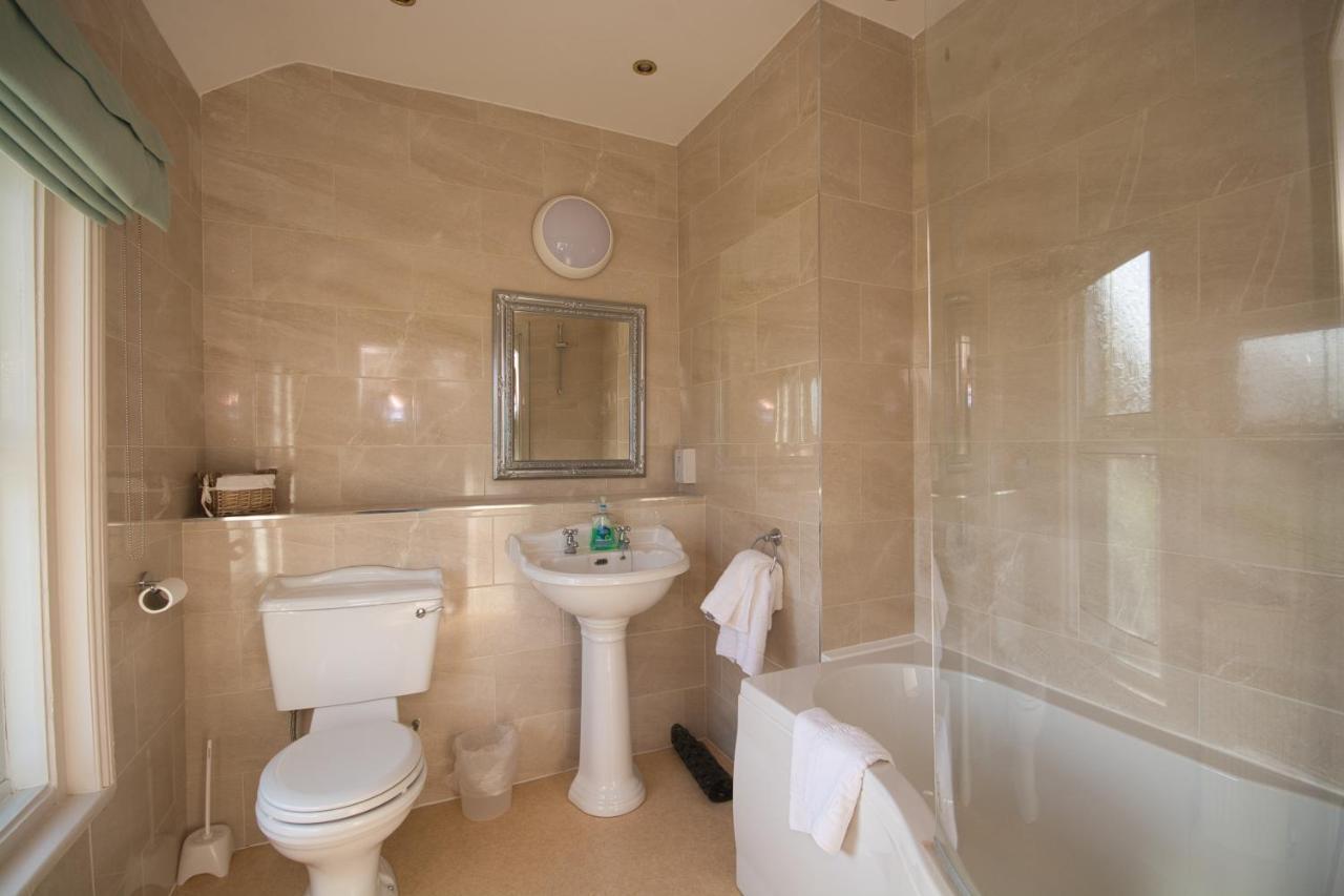 Hotel Rudyard Leek Εξωτερικό φωτογραφία